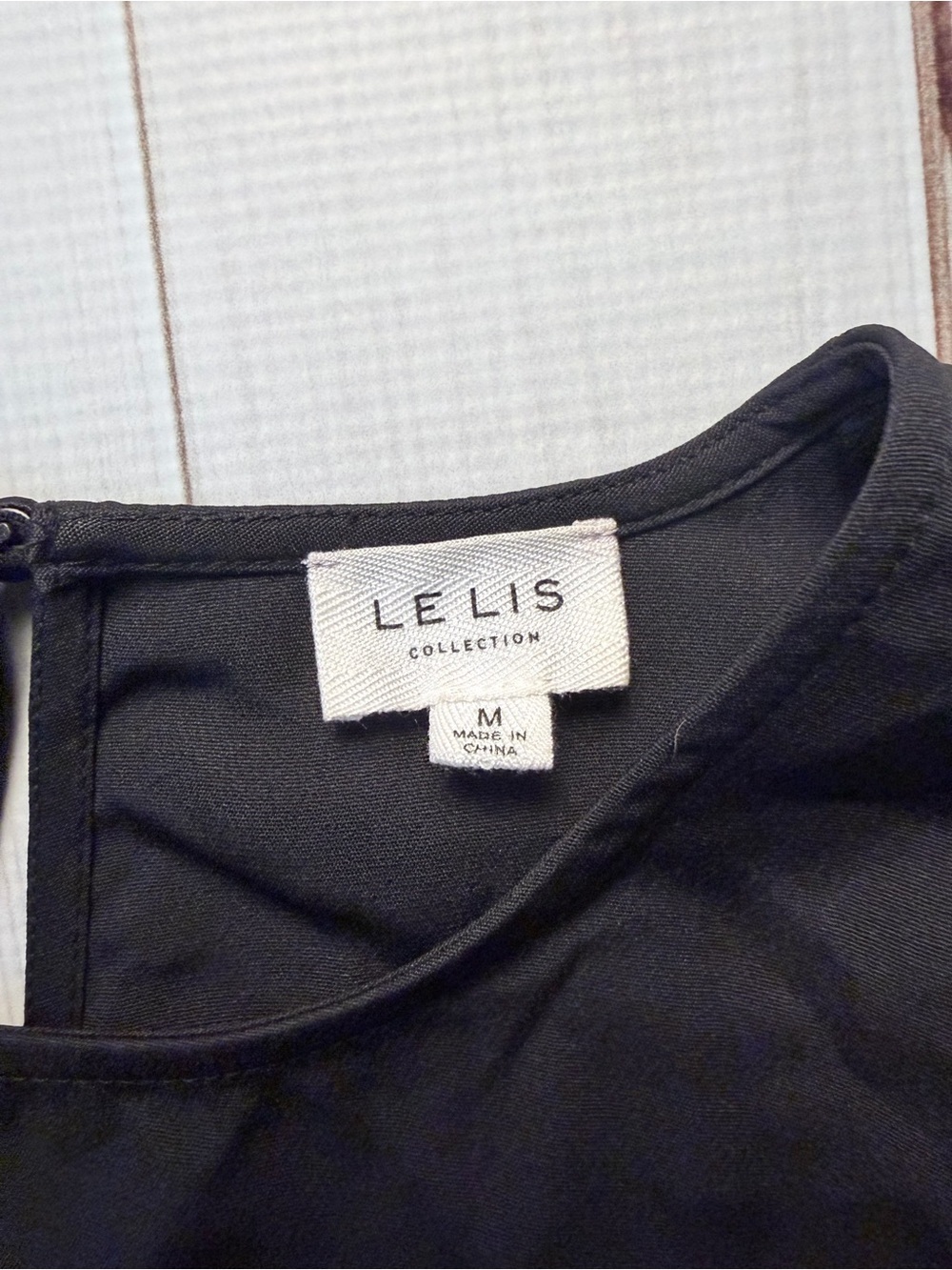Le Lis Black Feather-Trim Crop Top - Picture 4 of 9